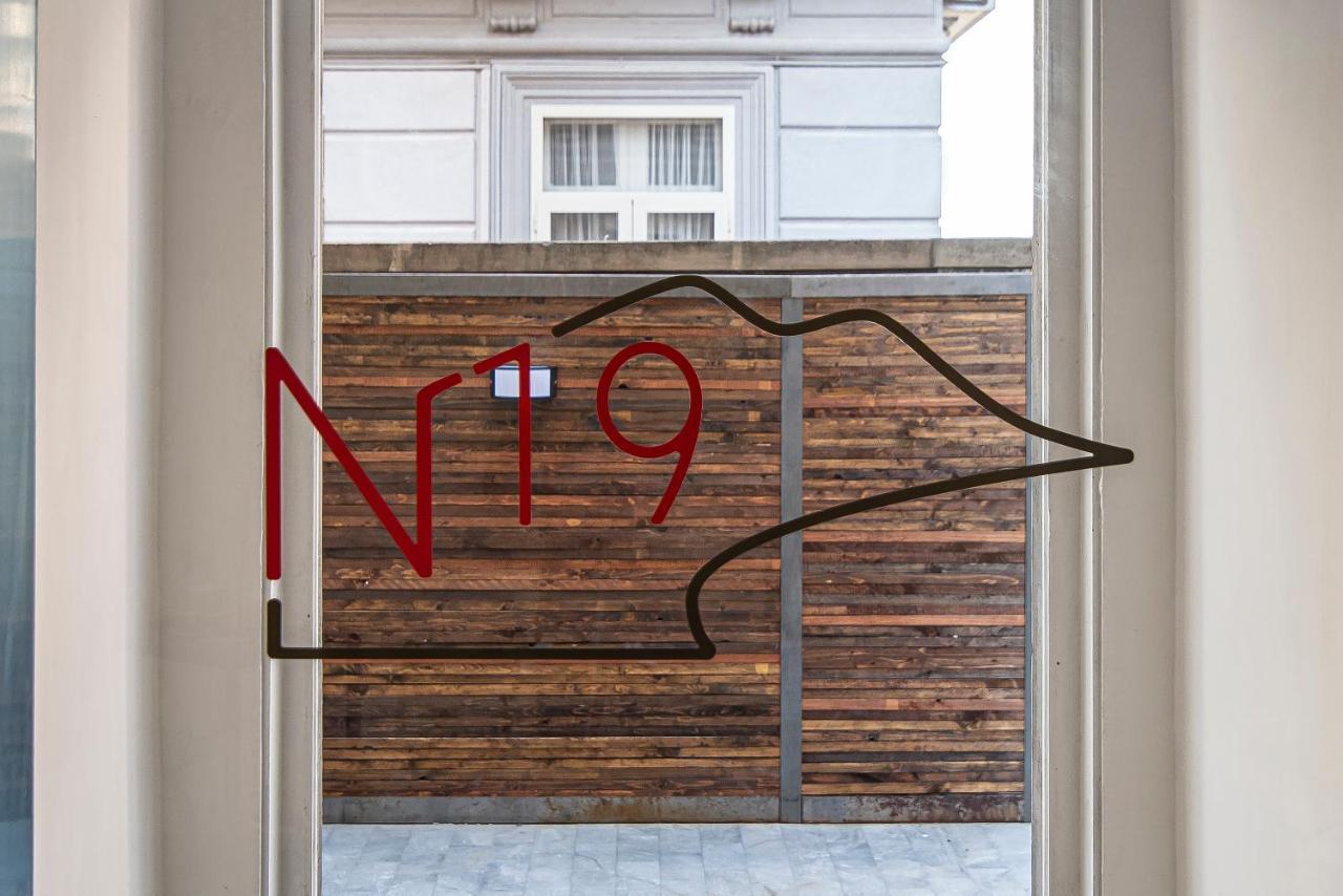 Hotel Napul'è 19 à Naples Extérieur photo