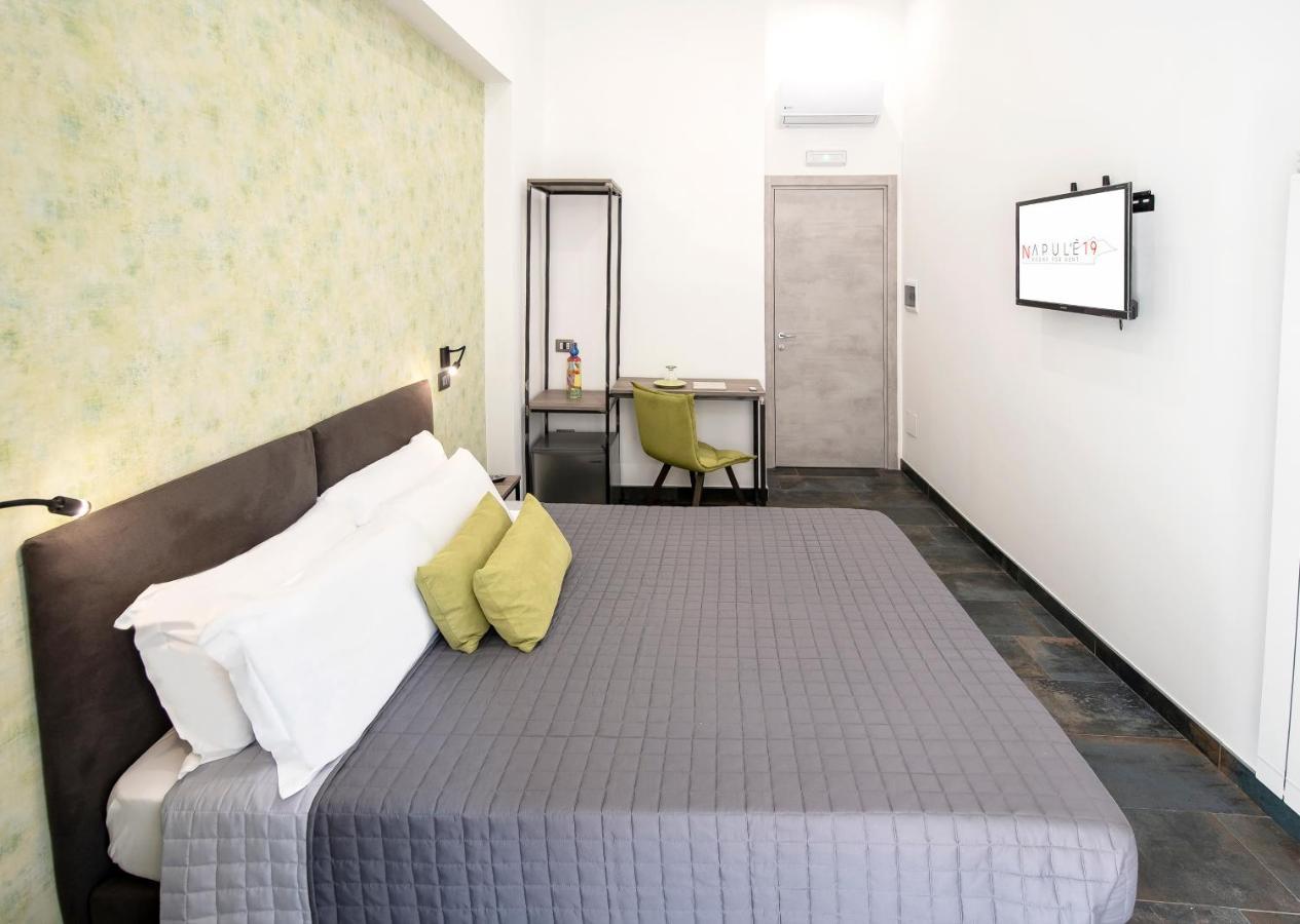 Hotel Napul'è 19 à Naples Extérieur photo